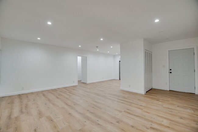 Photo - 2005 21st St Unit 1