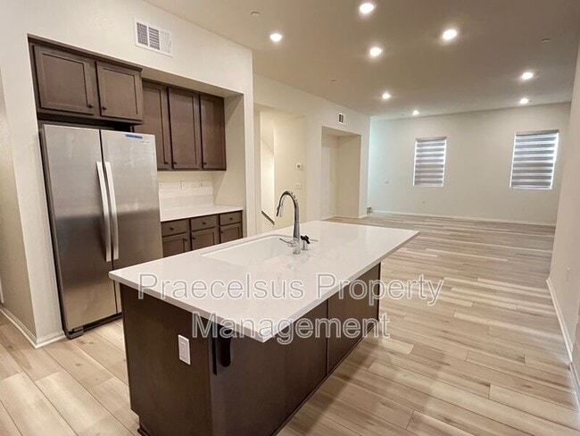 Photo - 1475 Suwerte Ave