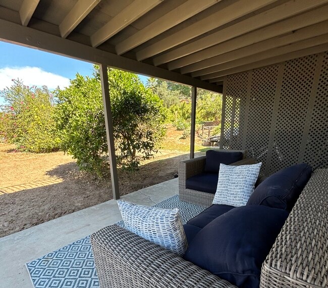 Building Photo - 1999 Valley Rim Rd