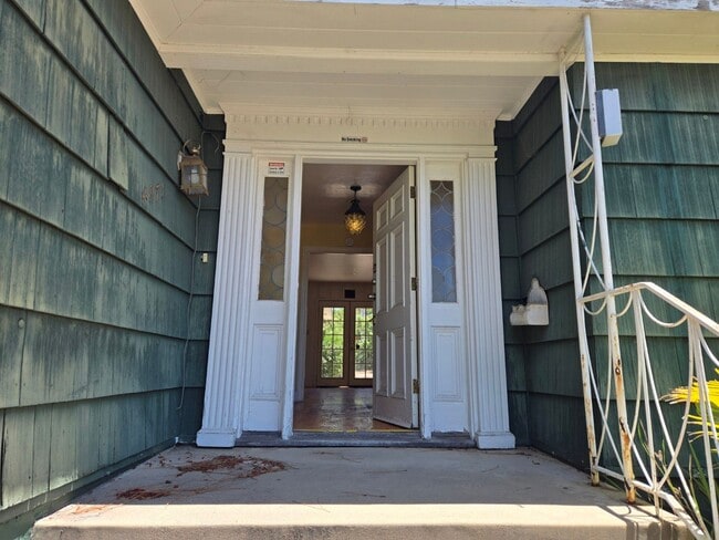 Photo - Large home near SDSU available 08/01/2026.