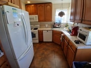 Photo - 8900 Swinton Ave