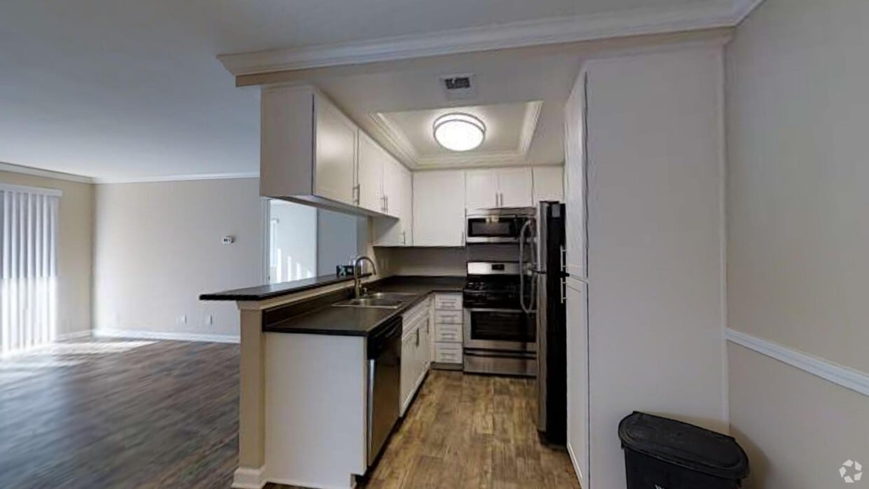 3D Tour - Shadow Ridge Apartment Homes