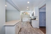 Photo - 16231 Moorpark St