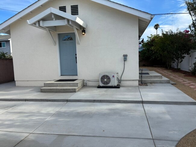 Photo - 1528 W 223rd St House