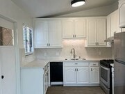 Photo - 2124 Hemlock Ave