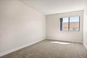 Photo - Chatsworth Plaza Apartments