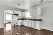 Photo - 822 E 87th Pl Townhome