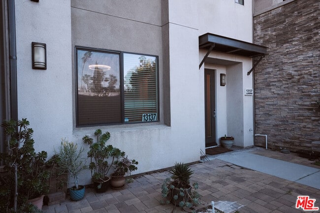 Photo - 13137 W Lumina Way