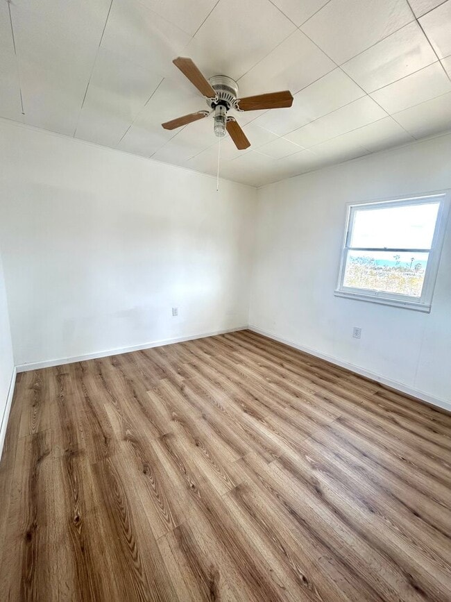 Photo - Eclectic 2 Bedroom 1 Bathroom Home