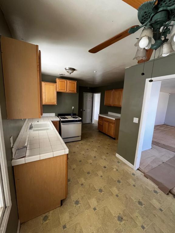 Photo - 44043 Date Ave