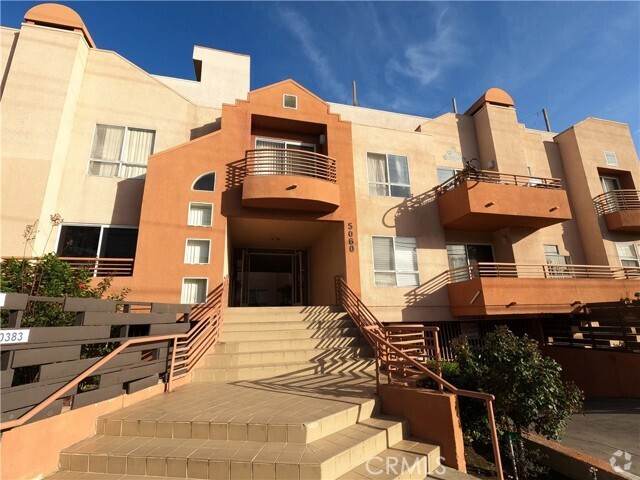 Building Photo - 5060 Kester Ave Unit 105 Rental