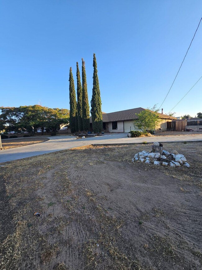 Photo - 7742 Oxford Ave