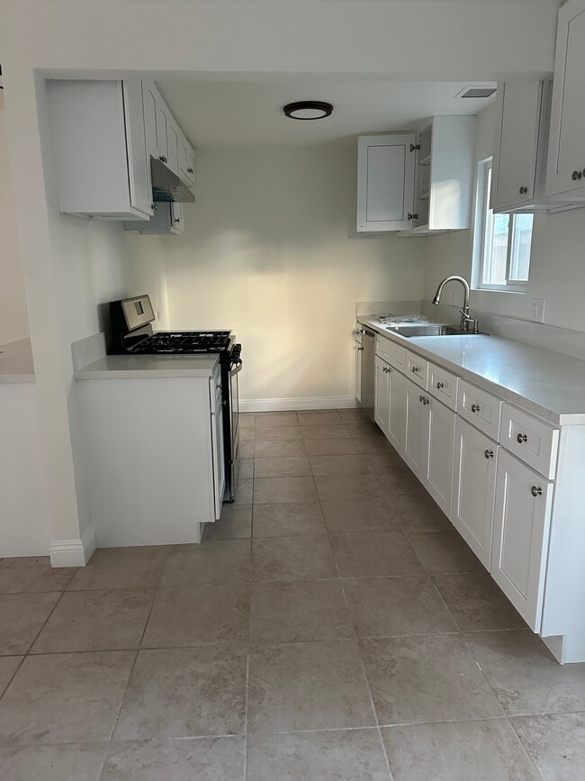 Photo - 242 W Avenida Palizada