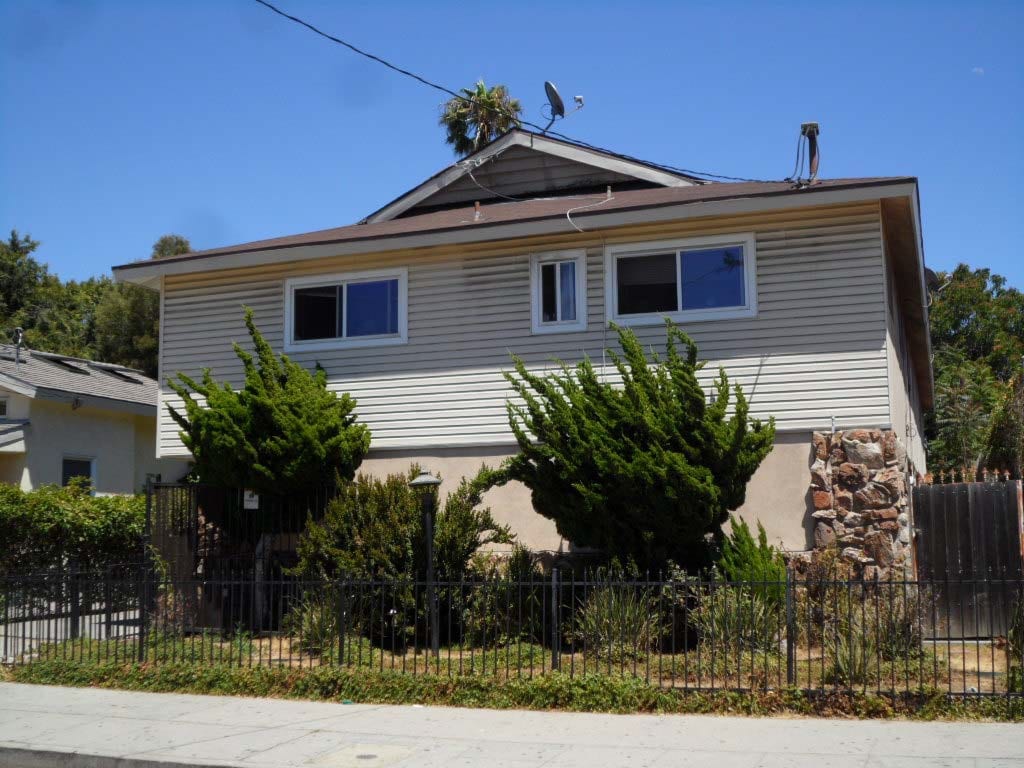 Primary Photo - 2412 S Shenandoah St Apartments