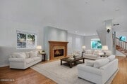 Photo - 4539 Mammoth Ave