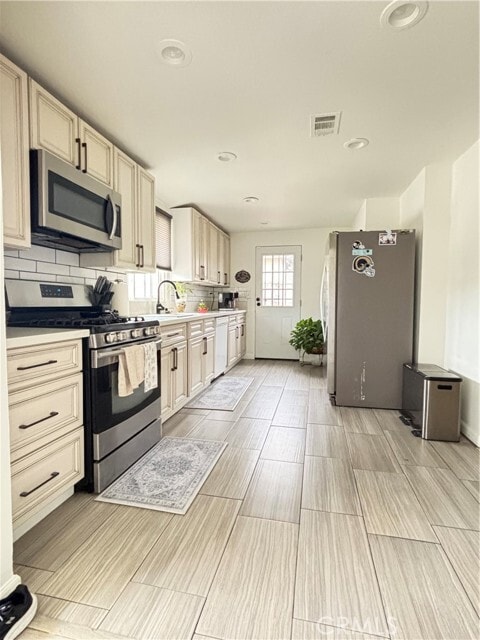 Photo - 1221 N Aldenville Ave