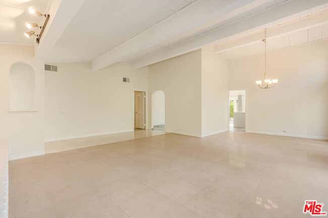 Photo - 1200 El Hito Cir