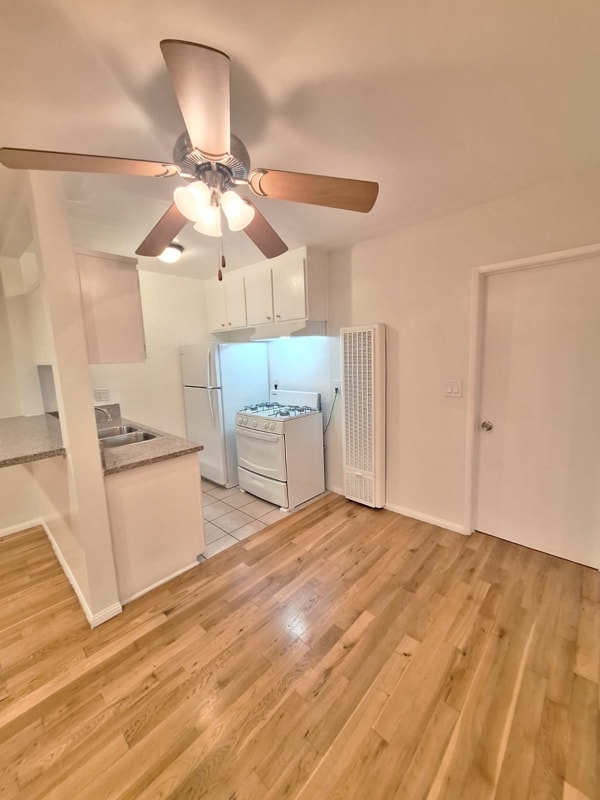 Photo - 4660 Kester Ave Unit 105