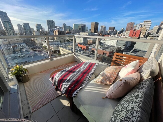 Photo - San Diego Downtown  Gaslamp Quarter Furnished  Studio -Available NOW! Unit #1109