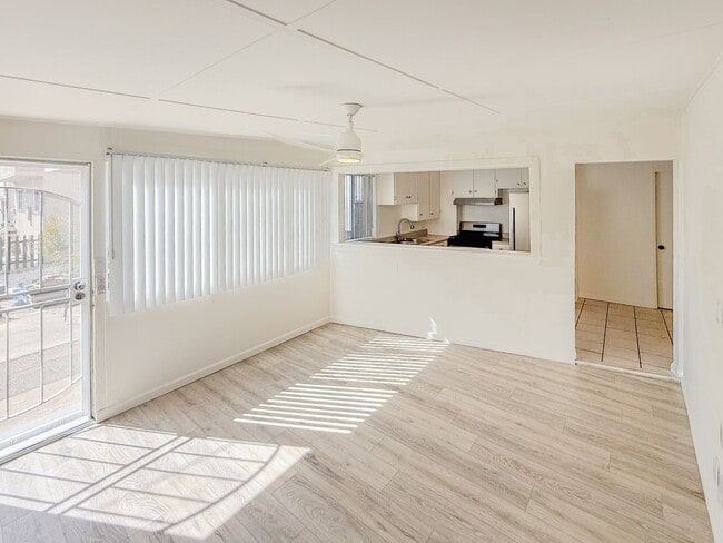 Photo - Cute 2 Bedroom/1 Bath in North/South Park- ONLY $1000 DEPOSIT! Unit 3147