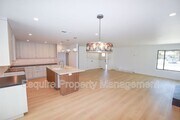 Photo - 1530 Dapple Ave House