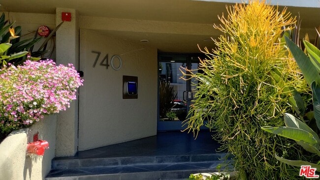 Photo - 740 Kings Rd Unit 224