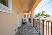 Photo - Stylish & Bright 2 Bed 2 Bath | Fully Furn... House