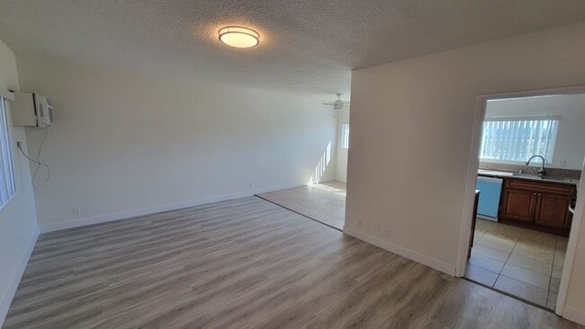 Photo - 13129 Oxnard St Unit 13