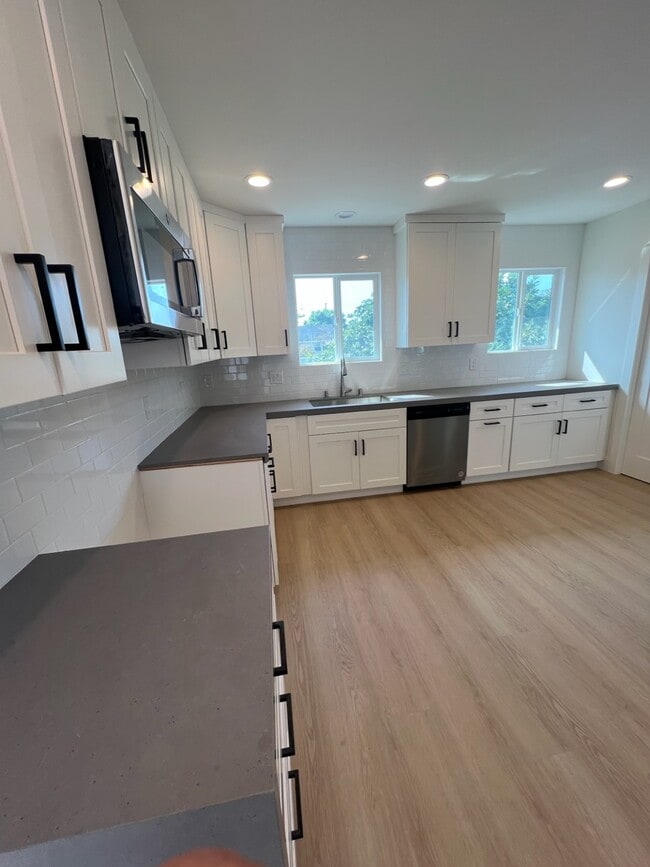 Photo - 4127 Artesia Blvd