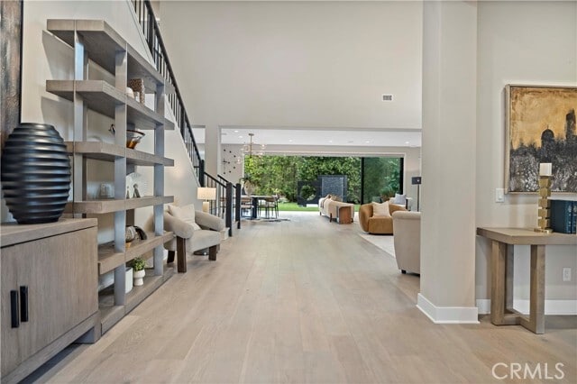 Photo - 115 Interstellar