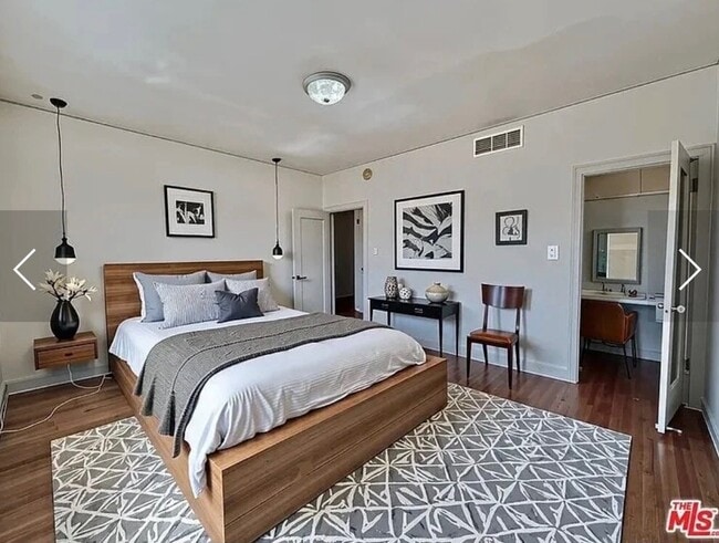 Photo - 145 N Sycamore Ave Unit 145 N. Sycamore Ave.