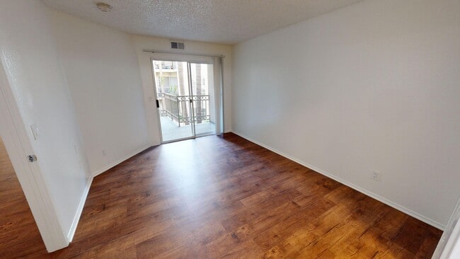 Photo - Regency Detroit Apartments