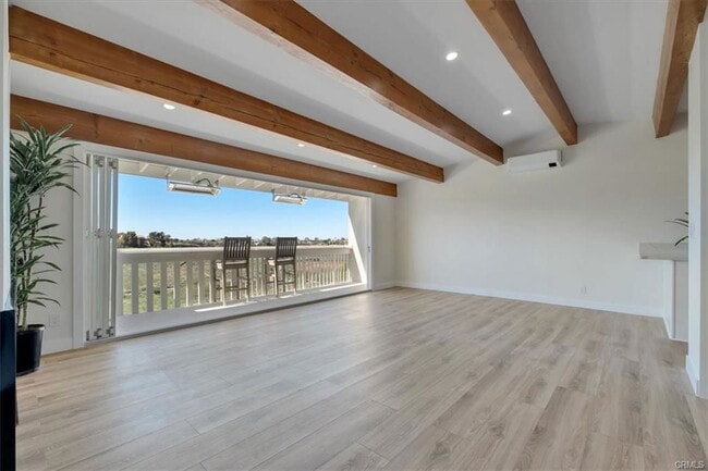 Photo - 745 Domingo Dr