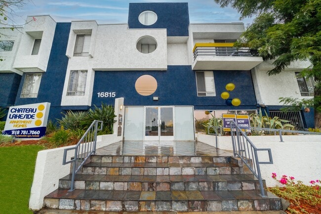 Photo - Chateau Lakeside Apartments