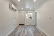 Photo - 849 W 43rd St Apartments