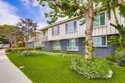 Photo - 4105 - 4111 Somerset Dr Apartments