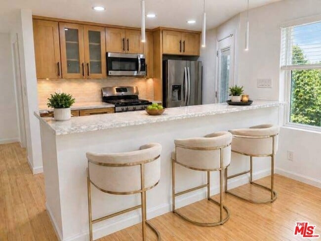 Photo - 1254 N Detroit St Unit 1254