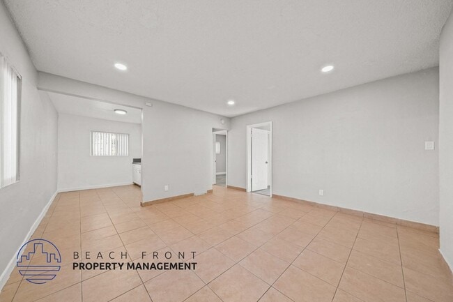 Photo - 8232 Wilcox Apts.