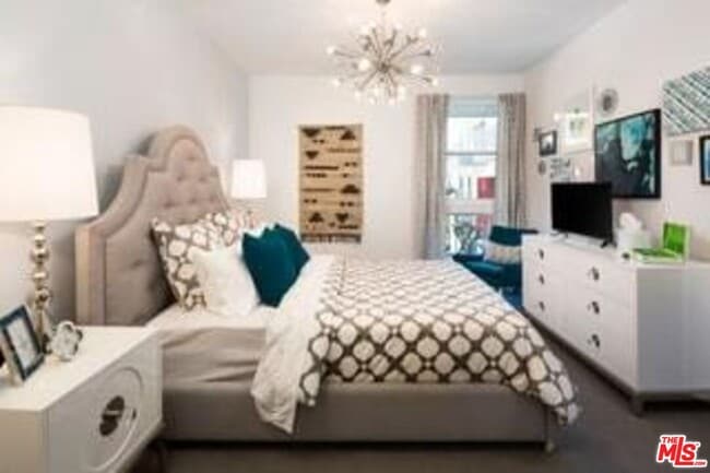 Photo - 7141 Santa Monica Blvd Unit 424