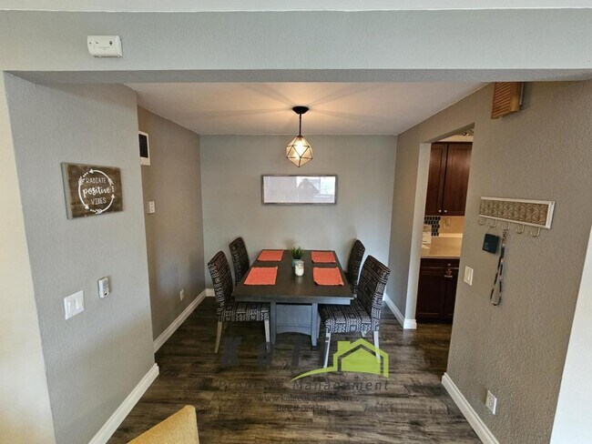 Photo - 2920 Briarwood Rd