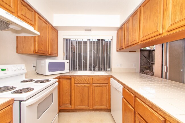 Photo - ***COMING SOON*** Private 2-bed/2-bath, Co...