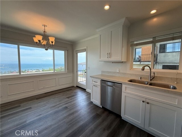 Photo - 665 W 34th St Apartment Unit 8