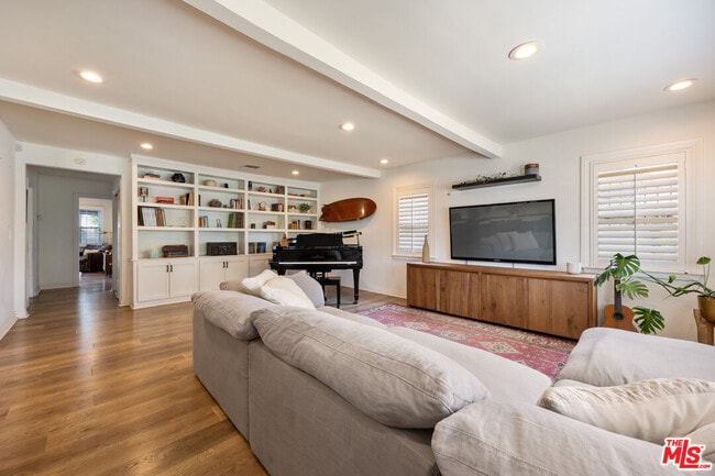 Photo - 1837 Middleton Pl