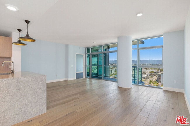 Photo - 13650 Marina Pointe Dr Unit 1509