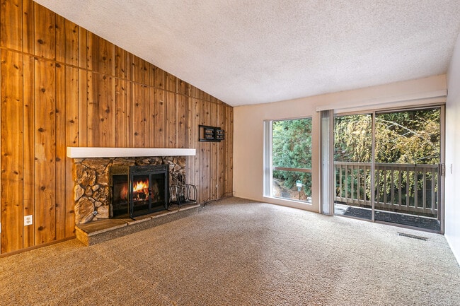 Photo - 101 Rockledge Ln Unit 101