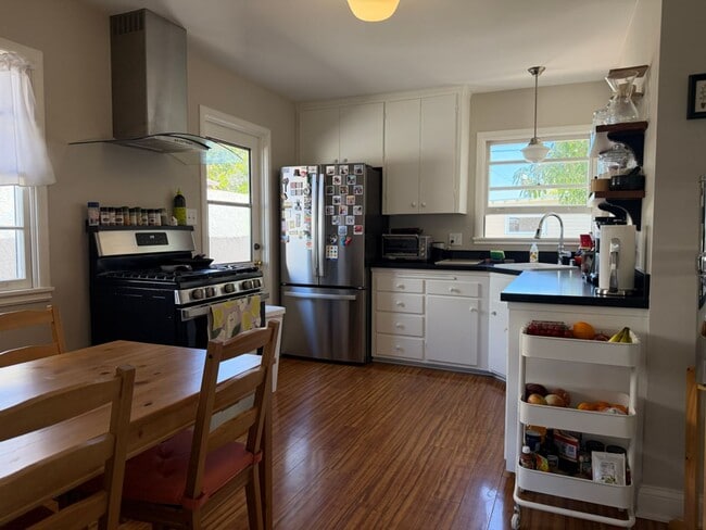 Photo - 3 bd 2 ba, House With Backyard (Coronado 92118)