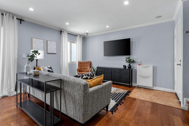 Photo - 200 Elm Ave Unit #15