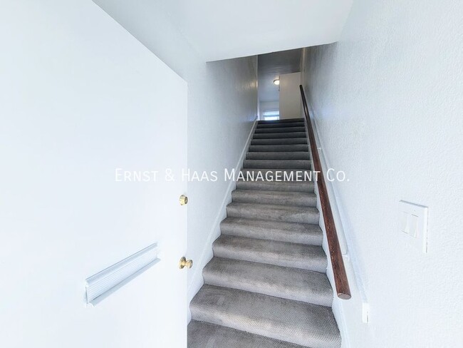 Photo - 546 Lime Ave