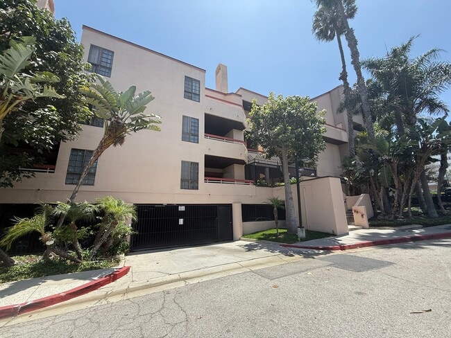 1 Bed / 1 Bath Gem - 1 Bed / 1 Bath Gem House