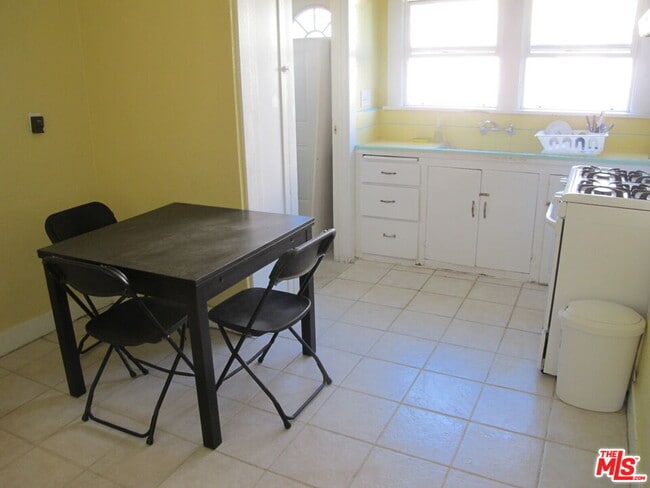 Photo - 1243 W 25th St Unit 1243